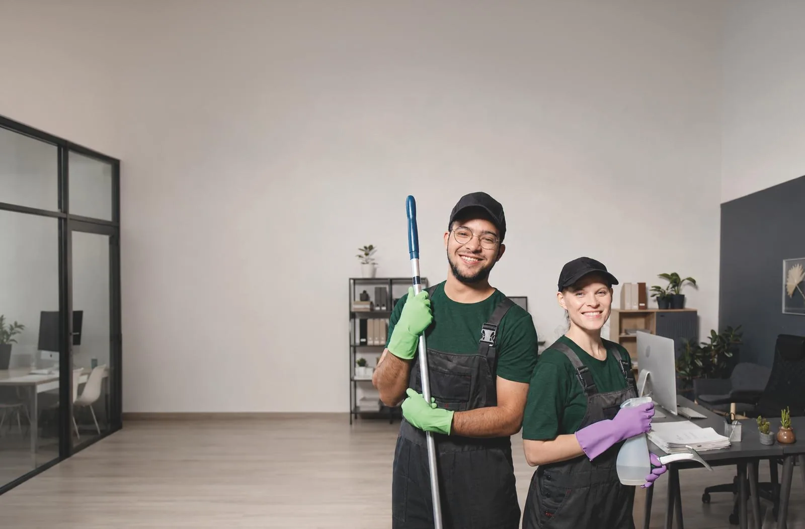Tipps gegen Staub – So halten Sie Ihr Büro staubfrei